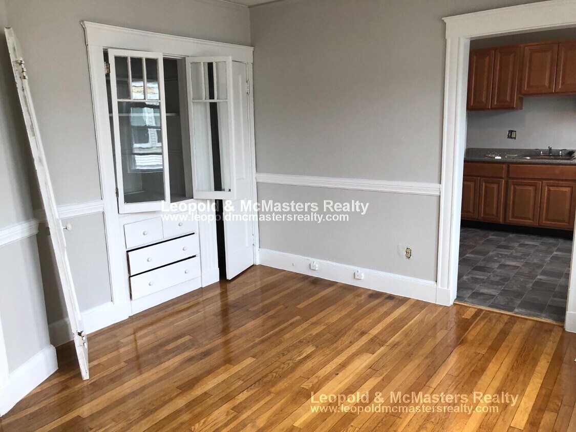 Building Photo - 65 Tremont St