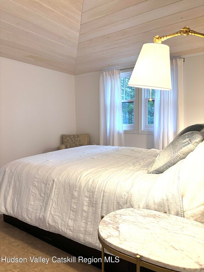 Building Photo - 299 Wittenberg Rd