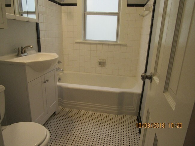 Building Photo - Beautiful Liberty Heights Area