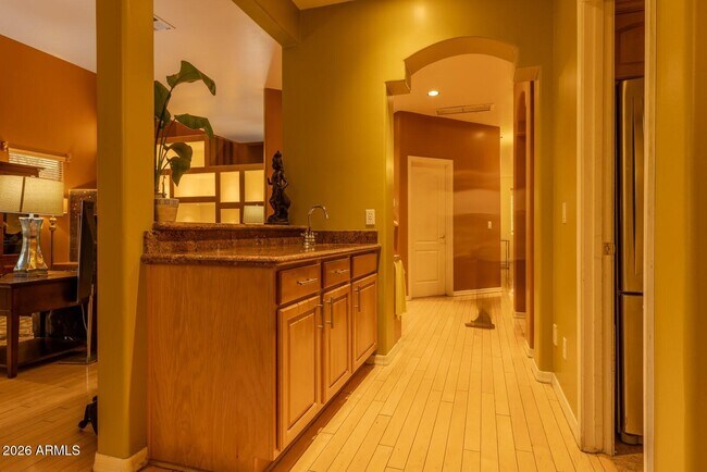 Building Photo - 18425 N 14th St