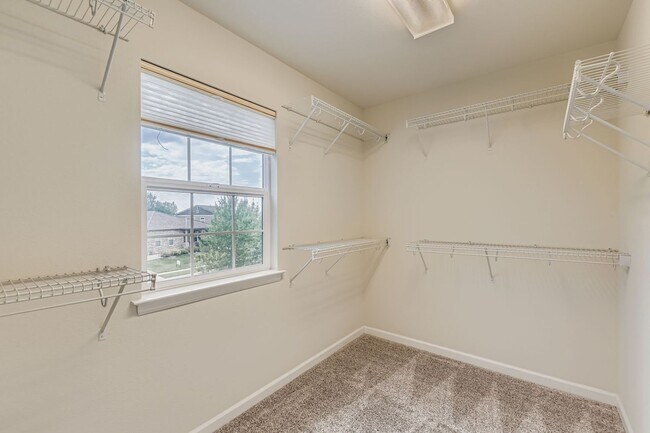 Building Photo - Beautiful 5 Bedroom Home for Rent in Anthem Community
