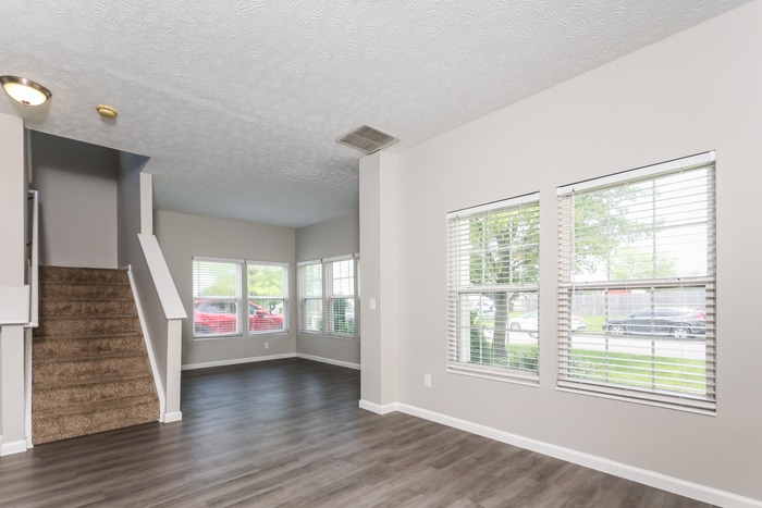 Building Photo - 1218 Sunset Dr