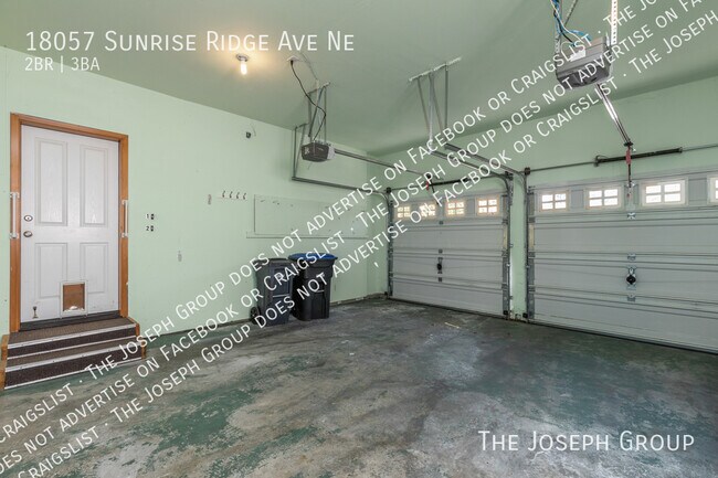 Building Photo - 18057 Sunrise Ridge Ave NE