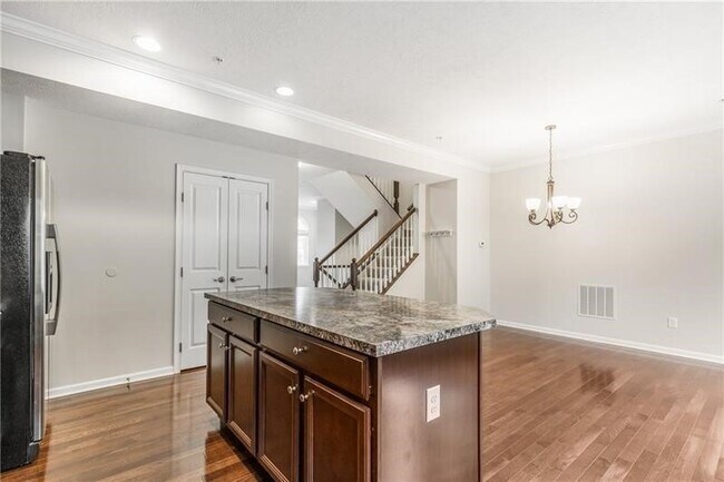Building Photo - 248 Broadstone Dr