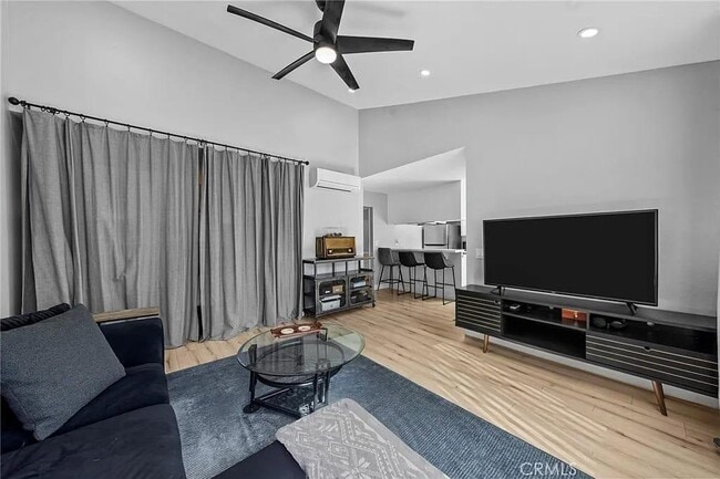 Building Photo - 1340 Cabrillo Park Dr