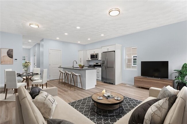 Building Photo - 45 Windsor Rd