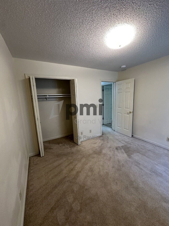 Building Photo - 1306 Arthur Ave