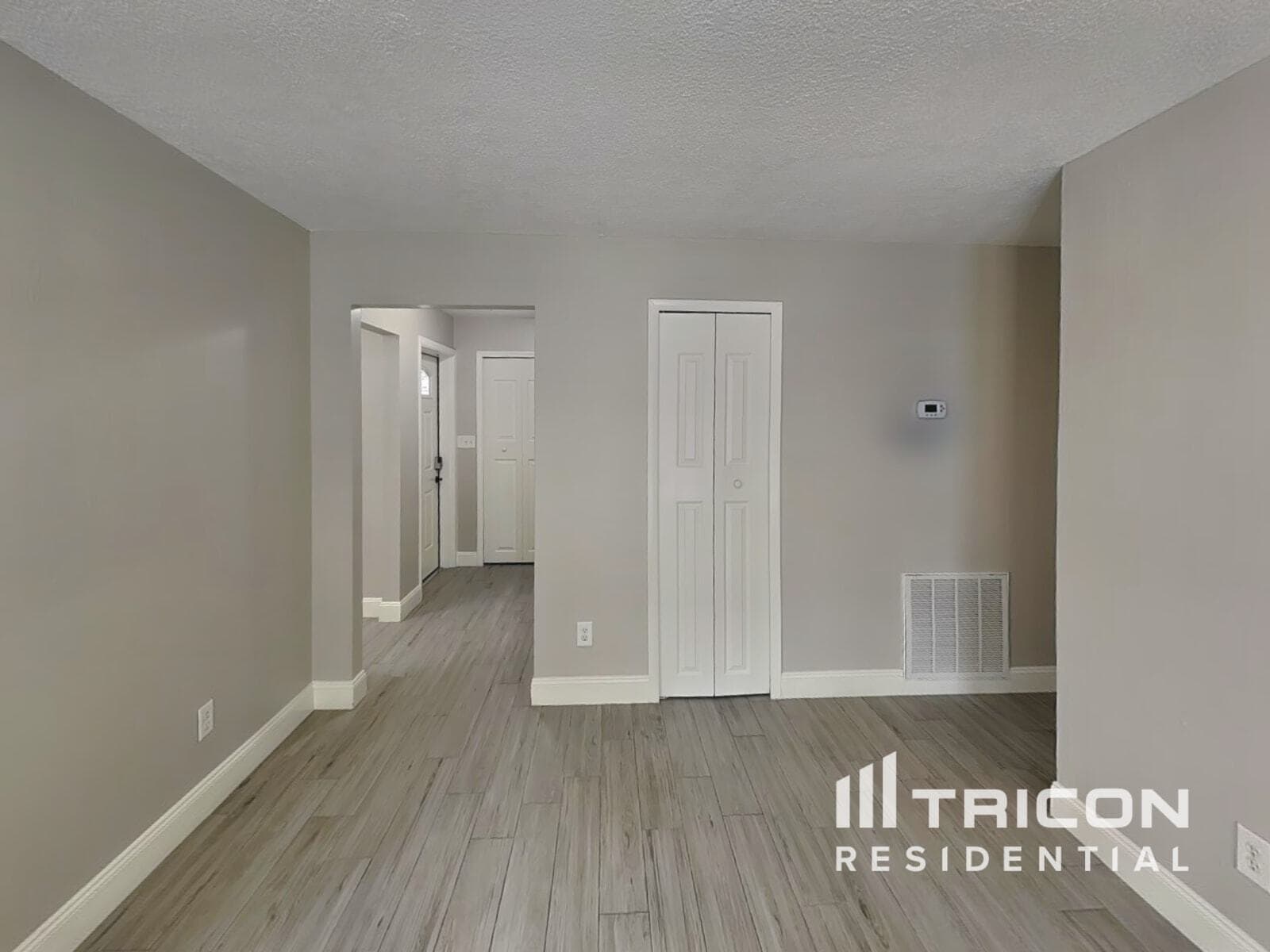 Building Photo - 2536 Eastbrook Blvd