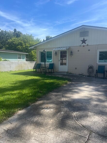 Building Photo - 1005 Vine St