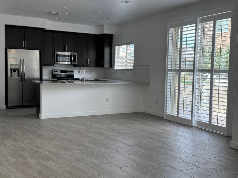 Primary Photo - 4100 S Pinelake Way