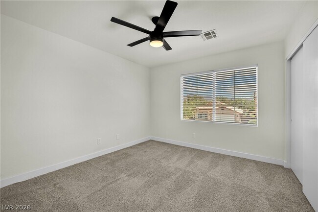 Building Photo - 2560 Sundew Ave