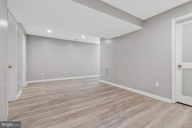 Building Photo - 301 Moncure Dr