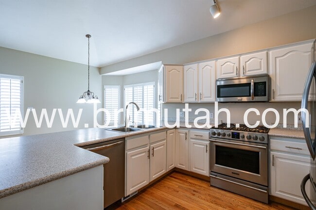Building Photo - 7491 Union Mill Ct