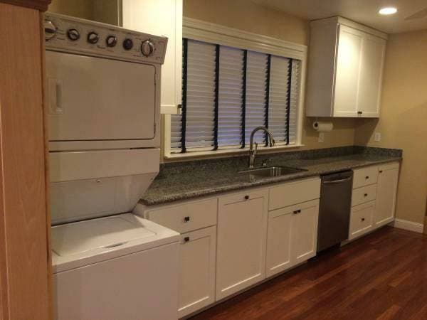 Building Photo - 3906 Altamont Ave