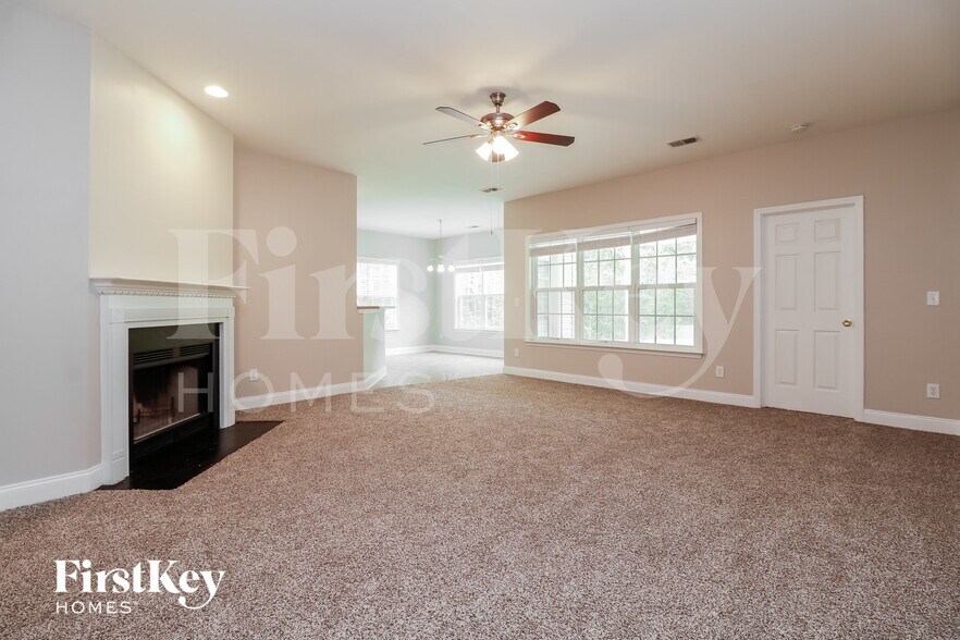 Building Photo - 108 Hidden Forest Ct