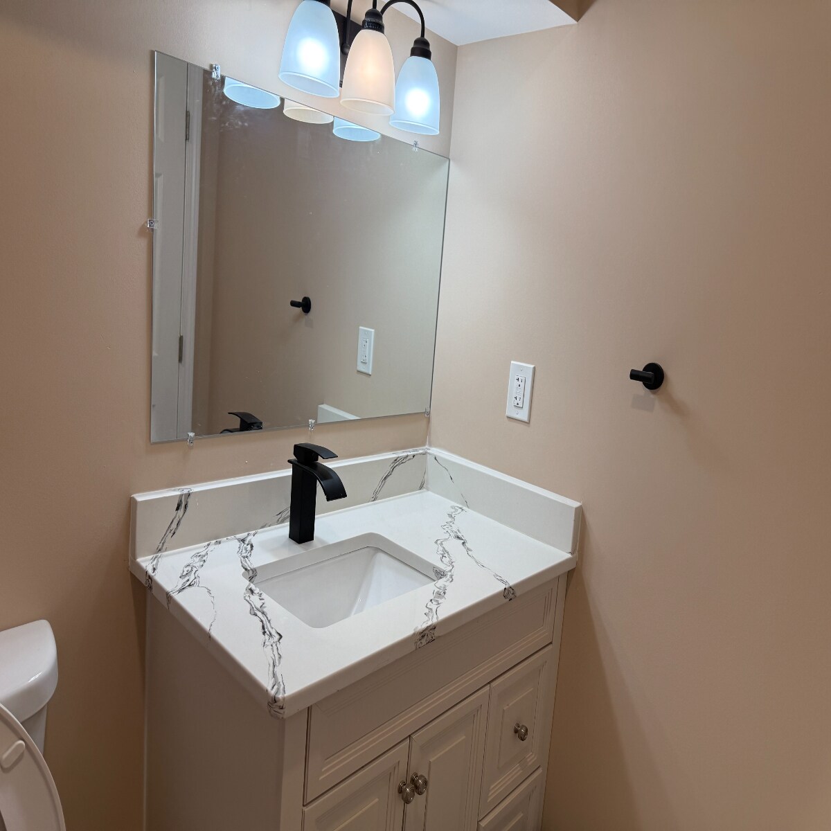 Building Photo - 4820 Hayes St NE