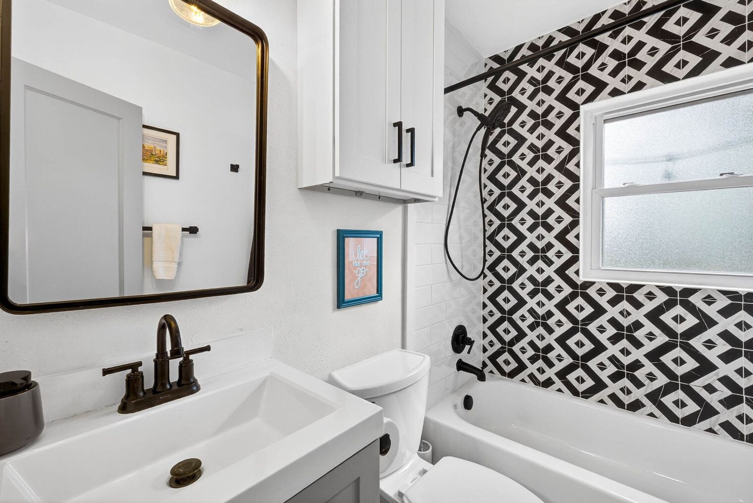 Building Photo - 1317 E Diana St