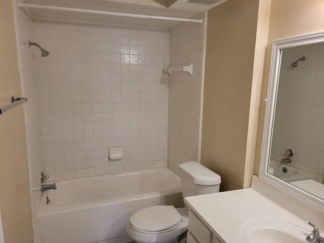 Building Photo - 6606 De Moss Dr