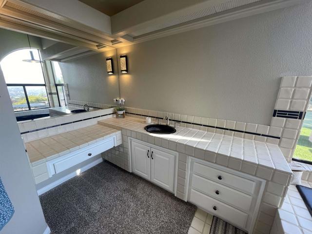 Building Photo - 15290 Moonglow Dr