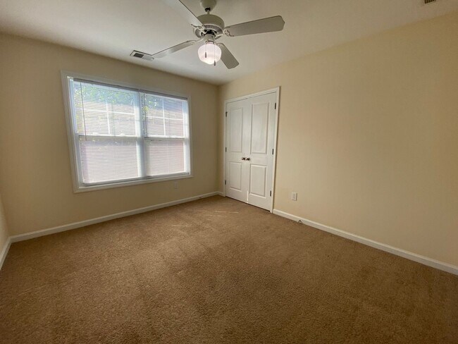 Building Photo - PRE-LEASING FOR AUGUST 2026!
