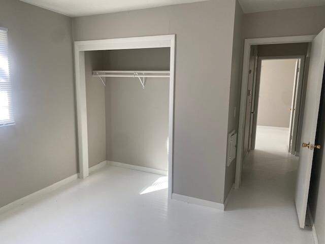 Building Photo - 1873-1875 E Post Rd