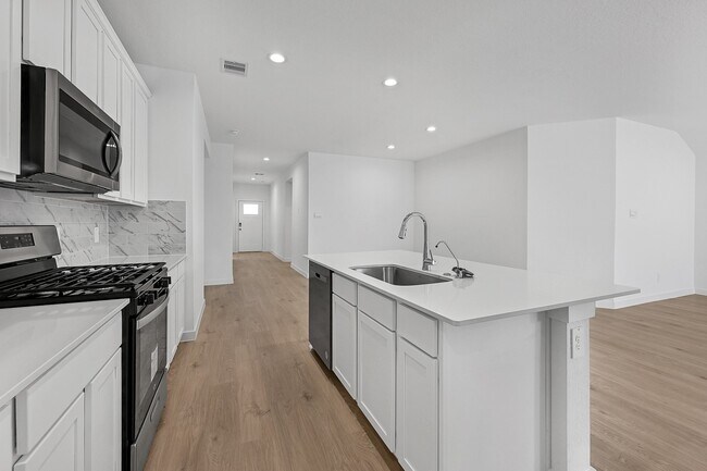 Building Photo - 30034 Foxtail Pne Ct
