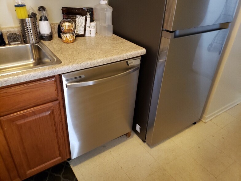 Building Photo - 2605 S Indiana Ave