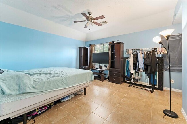 Building Photo - 4439 Plumeria Ave