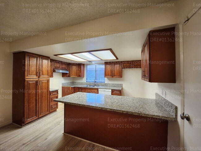 Building Photo - 3 bedroom/ 2 bath house near Pacheco Rd/ A...