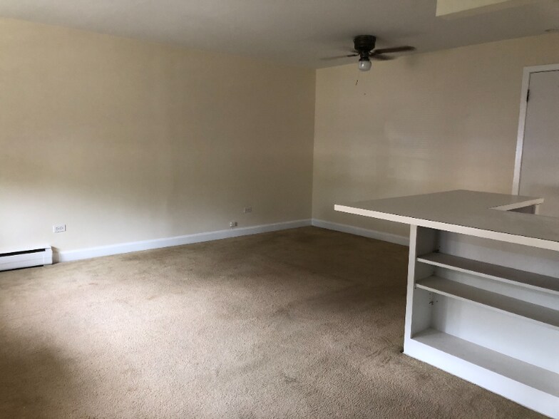 Building Photo - 2032 Linden Ave