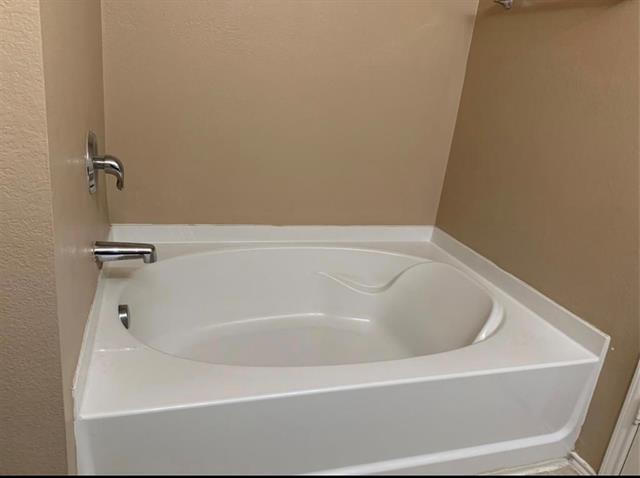 Building Photo - 510 Indian Paintbrush