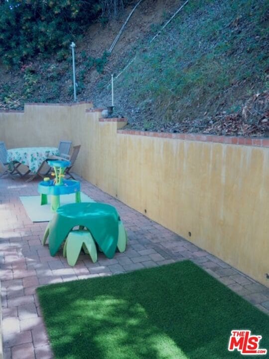 Building Photo - 11720 Laurelcrest Dr