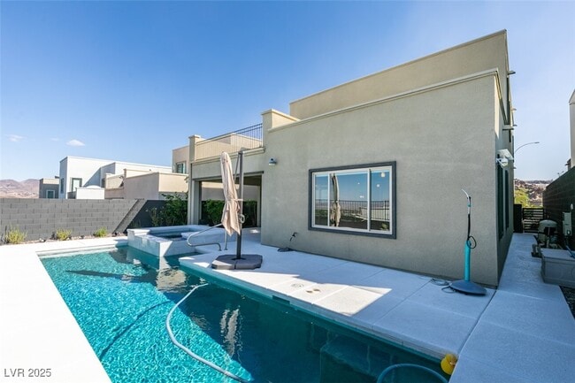 Building Photo - 2162 Sunset Valley St