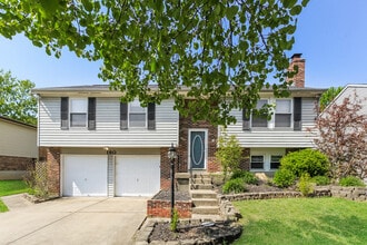 Building Photo - 180 Country View Dr