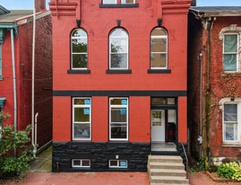 Building Photo - 1005 Sheffield St