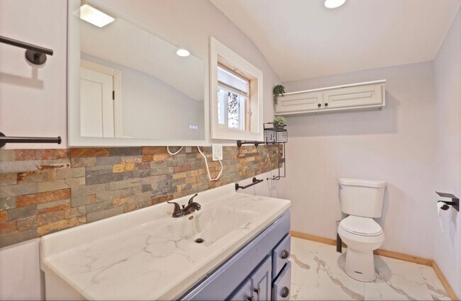 Building Photo - Where Style Meets Comfort — A Bay City Gem