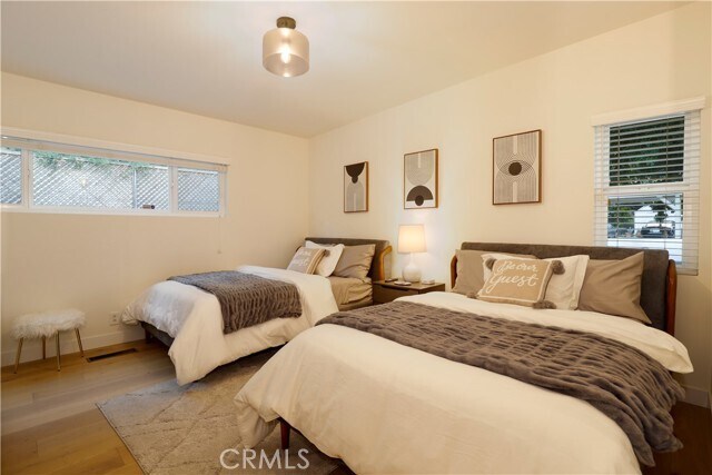 Building Photo - 3323 Ione Dr