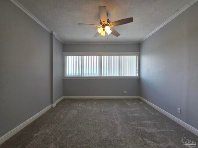 Building Photo - 825 Bayshore Dr