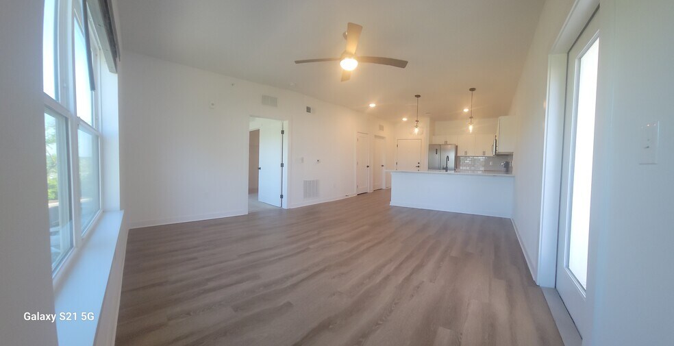Building Photo - 1540 Lebanon Pike