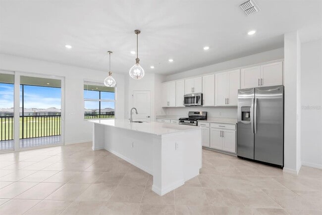 Building Photo - 15182 Bluffton Ln