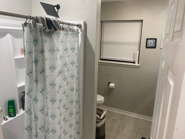 Building Photo - 7403 Pleasant Rdg Rd