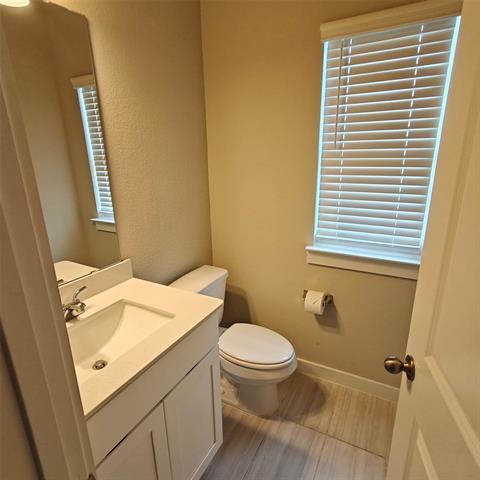 Building Photo - 1308 Creekbank Dr