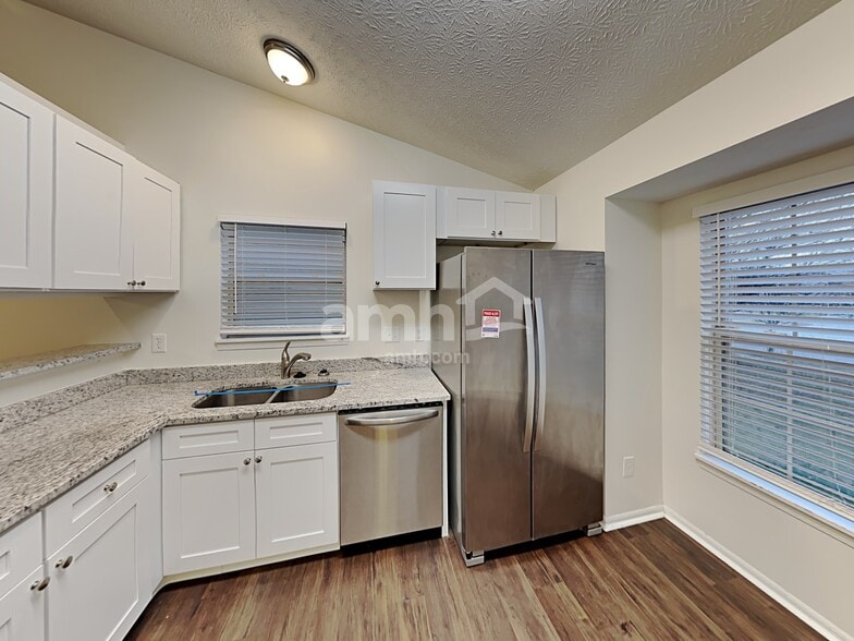 Building Photo - 7938 Dolmen Dr