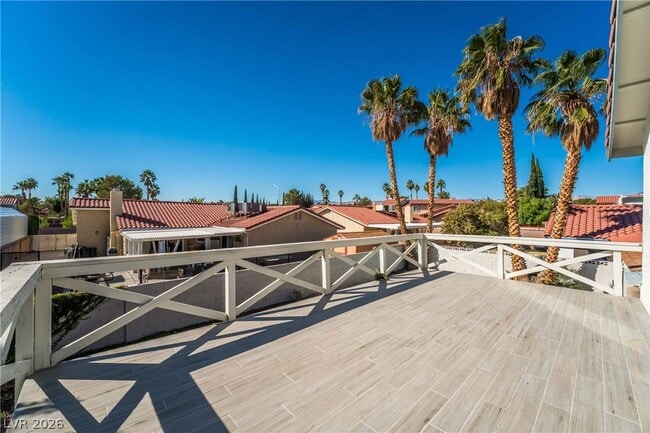 Building Photo - 8705 Isola Dr