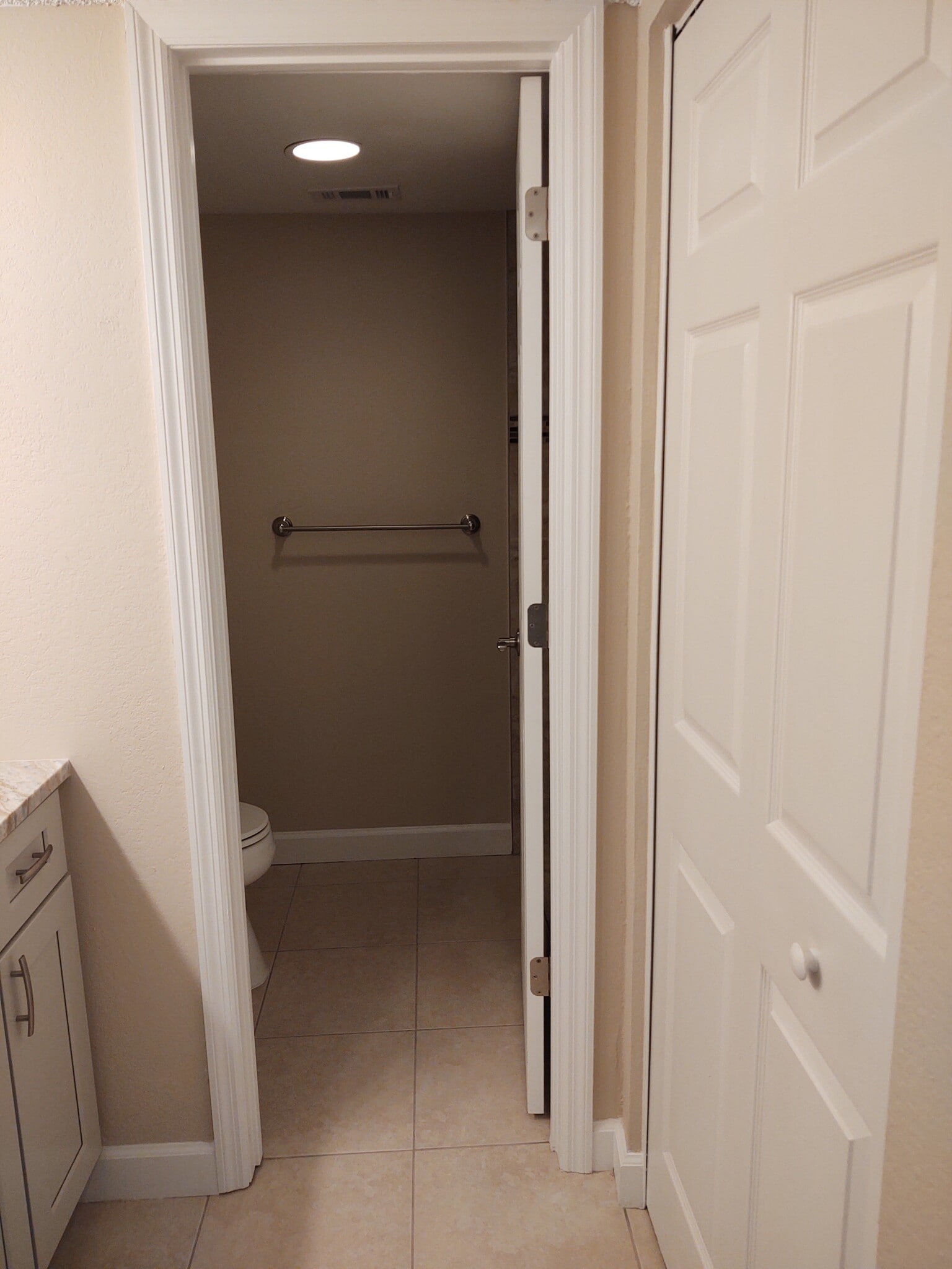 Building Photo - 1524 SE Royal Green Cir