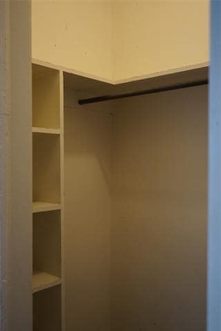 Building Photo - 1325 Barnes Dr