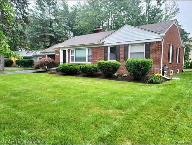 Building Photo - 214 Marlborough Dr