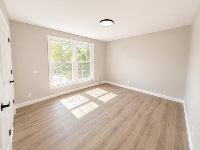 Building Photo - 204 Cross Timbers Dr
