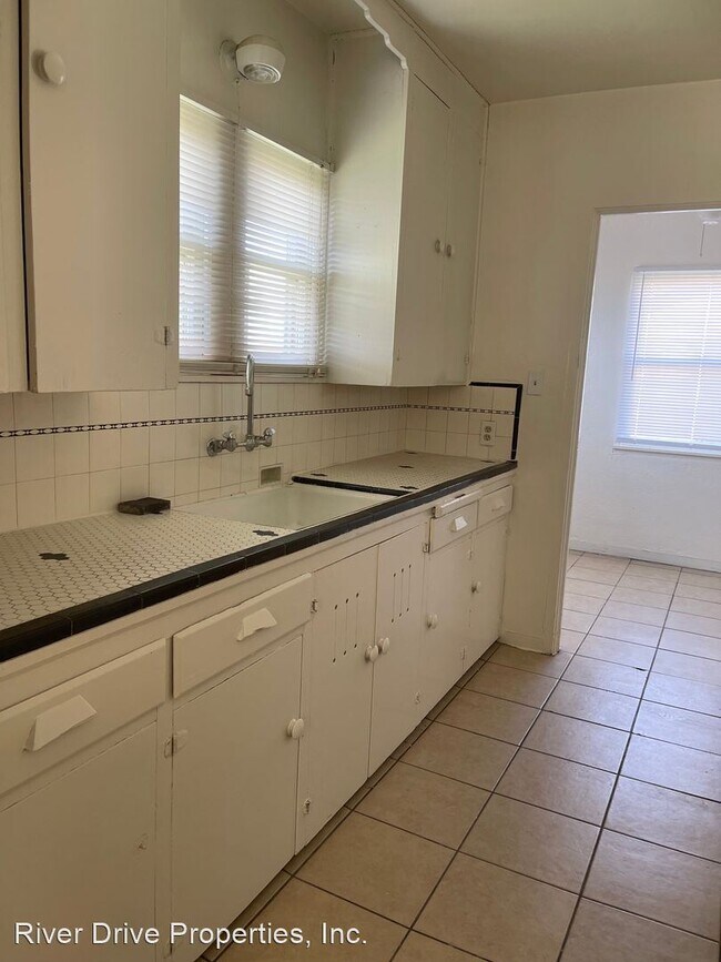 Building Photo - 1 br, 1 bath House - 778 E. Sonora Avenue