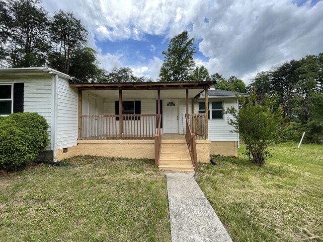 Primary Photo - 1165 Hawkins Rd